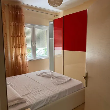 Arlis Apartment *
