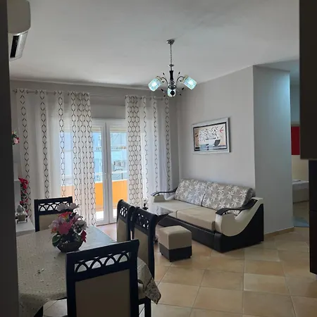 Arlis Apartment